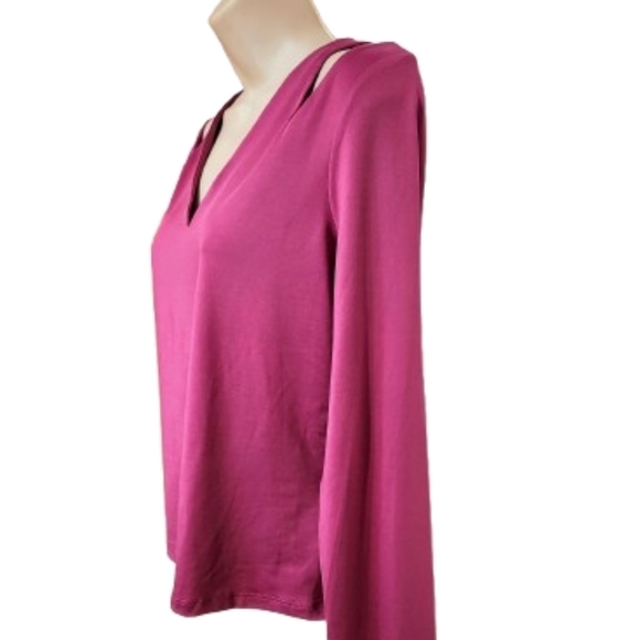 Bar III Knit Long Sleeve Cutout Shoulder Top Large - Picture 4 of 9